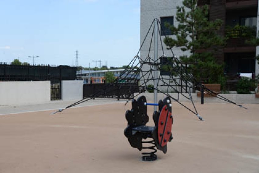 decouvrir-Aire-jeux-Roque-Fraisse.jpg decouvrir Aire jeux Roque Fraisse